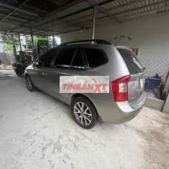 Kia Carens 7 chỗ Xám Số sàn