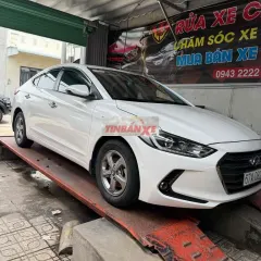 Hyundai Elantra 2018 1.6 MT Số sàn Trắng