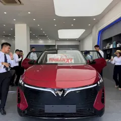 VinFast VF8 all new Trắng