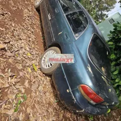 Mazda 622 Xanh đậm