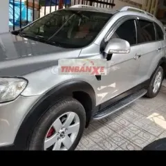 Chevrolet Captiva 7 chỗ màu Bạc