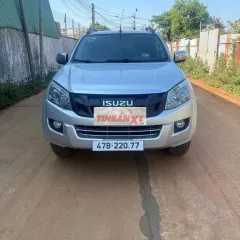 Isuzu dmax 2016 MT 4x2 xe còn khá đẹp