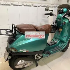 Piaggio Vespa LXV 125 Xanh