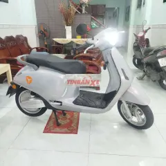 Xe máy điện Yadea 2023 xám Việt Nam