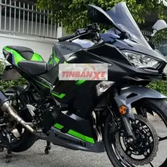 Kawasaki Z400 ABS 18.000 km Đen, xanh lá