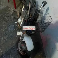 Honda chaly den vuong 50cc nhut doi 1982