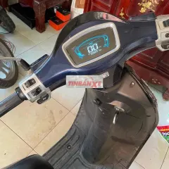 Xe máy điện Piaggio Vespa LX150 Xanh