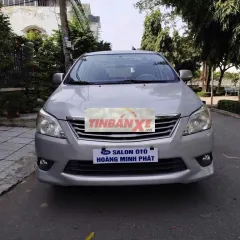 Toyota Innova E 2013