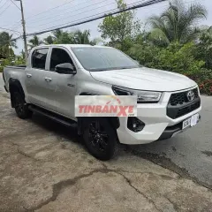 Toyota Hilux Trắng xe chính chủ mua mới từ đầu