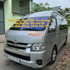 Toyota Hiace 2018 Dầu 100k km Bạc