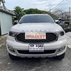 Ford Everest 7 chỗ Tự động Trắng
