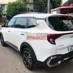 Kia Carens Luxury Trắng 7 chỗ Tự động