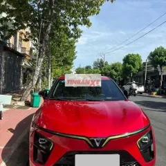 VinFast VF7 2024 S - 28000 km