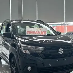 Suzuki XL7 7 chỗ màu Đen