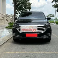 Volkswagen Viloran Luxury 2025 Đen | 17,000 Km