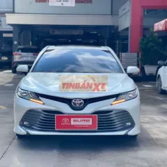Toyota Camry 2.5Q 2020 Trắng 74,654KM