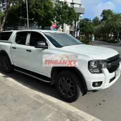Hàng hiếm Ford Ranger 2023 màu trắng, số sàn 4x4