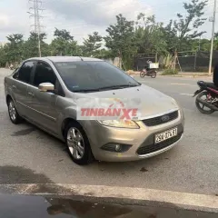 Ford Focus Sedan 2010 Vàng cát Tự động