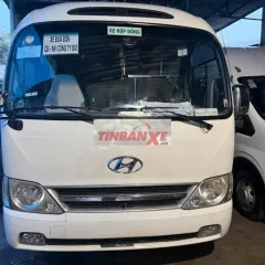 Xe khách Hyundai 29 chỗ Trắng