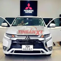 Mitsubishi Outlander Premium 2022 Trắng 46.000 km