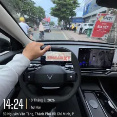 VinFast VF8 All New Đen