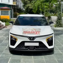 VinFast VF7 Eco 2025 Trắng 1 vạn 8