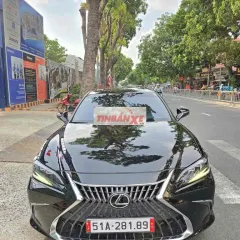 Lexus ES 250 sản xuất 2022 Biển số thành phố Chính