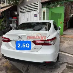 Toyota Camry 2.5Q 2019 Trắng Thái Lan