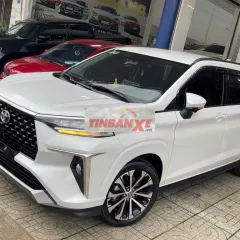 Toyota Veloz 7 chỗ màu Trắng