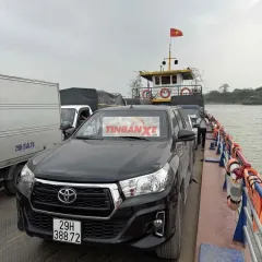 Toyota Hilux Đen Xe bán tải