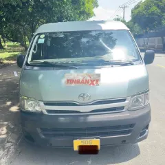 Toyota Hiace 2011 Dầu Xám bạc 6 chỗ