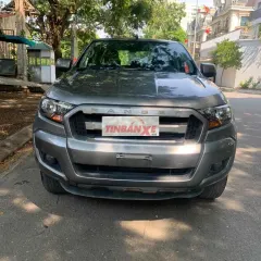Ford Ranger 5 chỗ màu Xám
