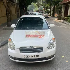 Hyundai Verna nhà bán xe đẹp