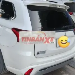 Mitsubishi Outlander Premium 2022 Trắng 7 chỗ