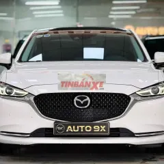 Mazda 6 2.0AT Premium 2023 Trắng 26.000 km