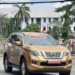 Nissan Terra S 2018 Số sàn Vàng đồng