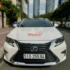 Lexus ES250 2016 Trắng 23000 km