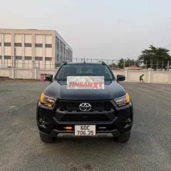 Toyota Hilux 2024 Số tự động Đen 30000 km