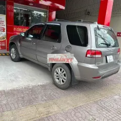Ford Escape XLS Xám 5 chỗ
