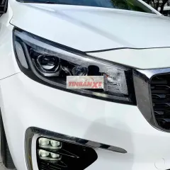 Kia Sedona 3.3 đk12/2019 trắng camay.xe rất mới.
