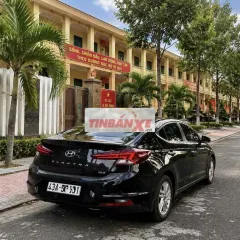 Hyundai Elantra, xe gia đình, bảo dưỡng hãng