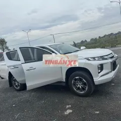Mitsubishi Triton 2023 Trắng 15.000km chính chủ