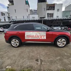 Xe điện VinFast VF8 Lux Cho thuê màu Đỏ đen