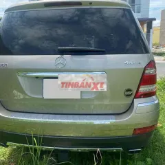 Mercedes-Benz GL550 4MATIC SUV Vàng