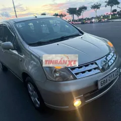 Nissan Livina 2011 Tự động Vàng cát 5 chỗ