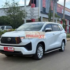 Toyota Innova Cross 2.0v 2026 trắng