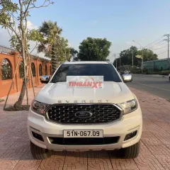 Ford Everest 2018,..2 cầu điện mấy 2.0 bitubo