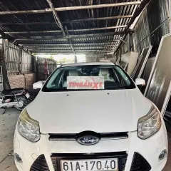 Ford Focus 2014 Trắng Tự động