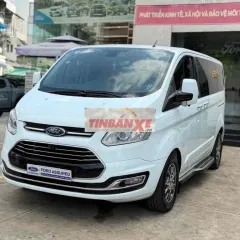 Bán Ford Tourneo Titanium 2021 lên nhiều đồ chơi