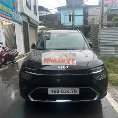 Kia Carens 2025 Luxury Đen 7 chỗ 7000km